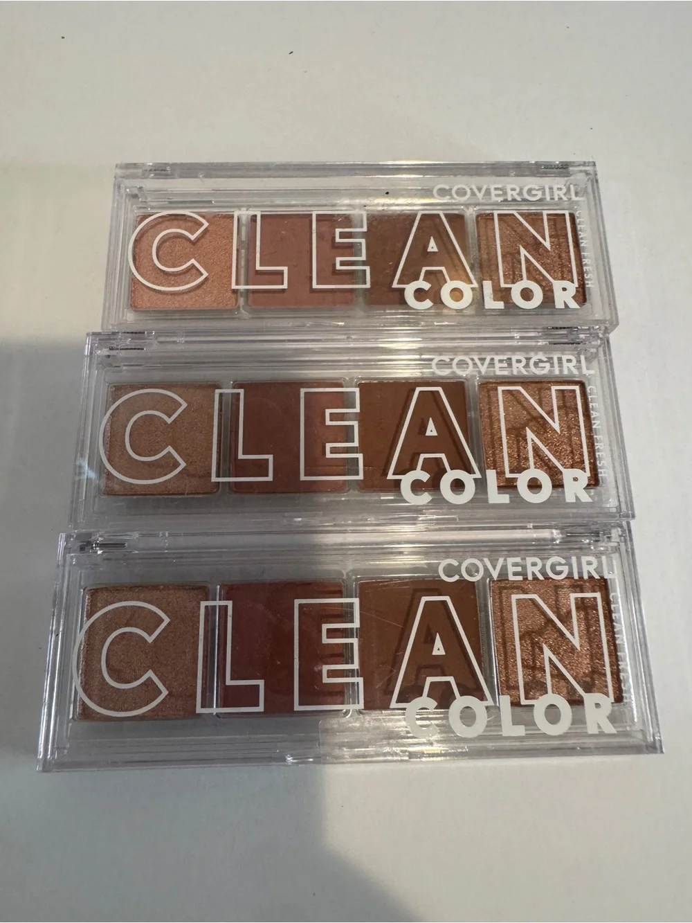 COVERGIRL vibrant color